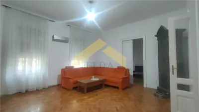 Apartament cu 4 camere de inchiriat zona Podgoria - foto 1