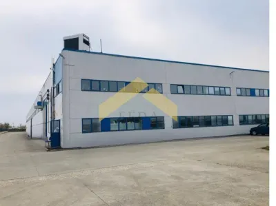 Hala de vanzare zona industriala Vest - Arad