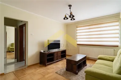 Apartament 3 camere zona Libelula de inchiriat - Arad