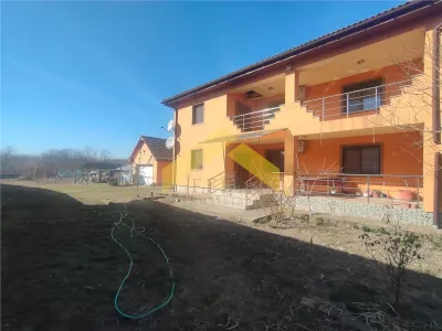 Casa cu etaj in Zadareni de vanzare - Zadareni