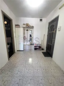 Apartament 2 Camere, Decomandat, etaj 2 din 3 - foto 8