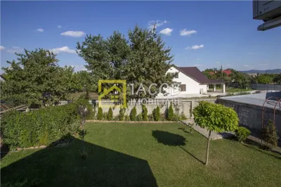 Vila cu 6 camere, 952 mp teren, Saucesti, Bacau - foto 23