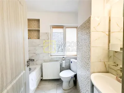 3 camere de inchiriat | Cornisa Bistritei - foto 12