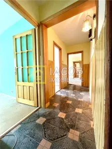 Str. Neagoe Voda, 3 camere, etaj 3, Bacau - foto 4