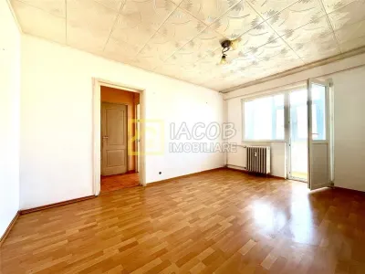 Apartament 3 camere, str. Milcov, Bacau - foto 7