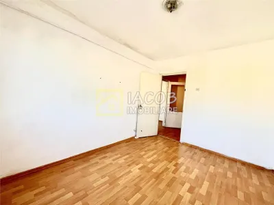 Apartament 3 camere, str. Milcov, Bacau - foto 10
