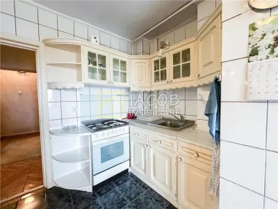 Apartament spatios de 2 camere, de inchiriat – zona centrala, Str. 9 Mai, Bacau - foto 5