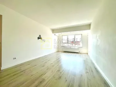Apartament 3 camere semidecomandate Arena Residence Bacau - foto 7