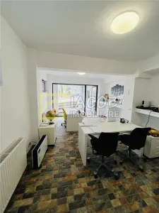 Spatiu comercial/birouri de inchiriat, str. Mioritei, Bacau - foto 4