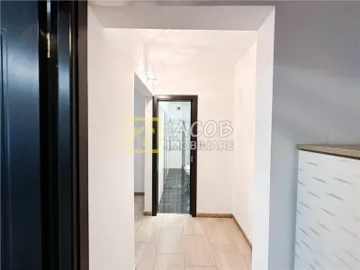Apartament 2 camere decomandat, renovat complet, Et 1, strada Mioritei, Bacau - foto 2