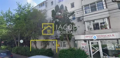 Apartament cu doua camere, parter, str. Miron Costin, Bacau, pretabil activitati economice - Bacau