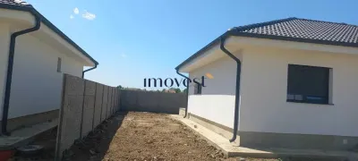 Casa Noua intre Martinesti si Odoreu | 90 mp Utili | 3 Dormitoare | Teren 350 mp | Incalzire in Pardoseala | 109.500 euro - foto 3