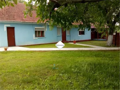 Casa de vanzare in Iojib cu spatiu comercial - foto 2