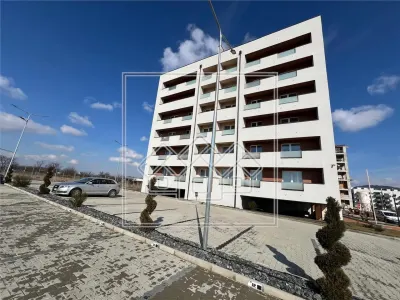 Ap. decomandat, 3 camere, logie 13,4 mp, bloc nou, lift - foto 11