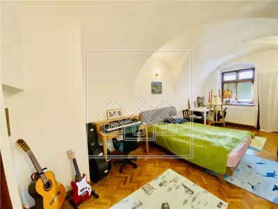 Ap. 90 mp utili, complet renovat, pretabil investitie,  zona Centrala - foto 2