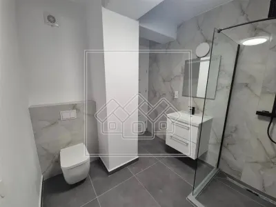 Ap. decomandat, 2 camere, 2 balcoane, bloc nou, lift - foto 5
