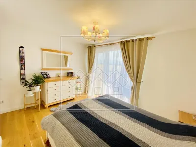 Penthouse mobilat si utilat modern cu terasa de 40 mp - foto 20