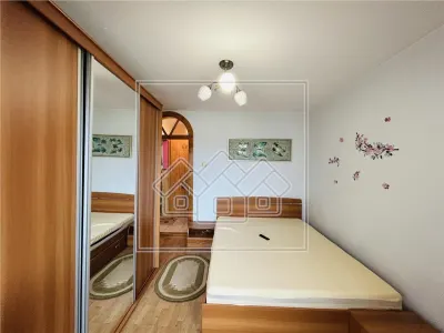 Ap decomandat, 3 camere, 2 balcoane, pivnita, Valea Aurie - foto 12