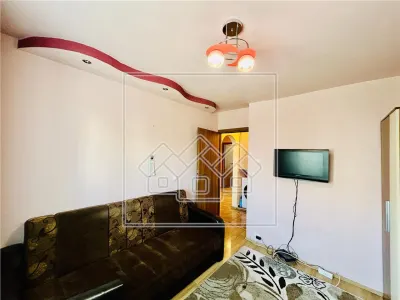 Ap decomandat, cu 3 camere si balcon, etaj 2/4, zona N. Iorga - foto 13
