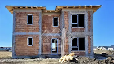 Casa cu 4 camere, 102 mp utili, teren 300 mp - Allegra Residence - foto 2