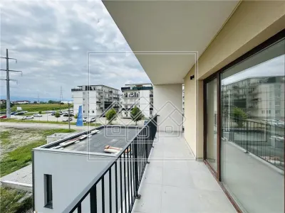 Apartament 2 camere, balcon, bloc nou, cu lift, zona buna - foto 14