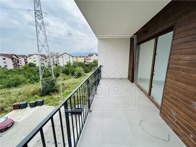 Apartament 2 camere, balcon, bloc nou, cu lift, zona buna - foto 17