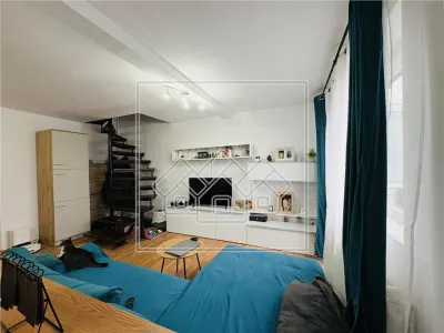 Apartament de vanzare - 3 camere, 2 balcoane - Terezian - foto 1