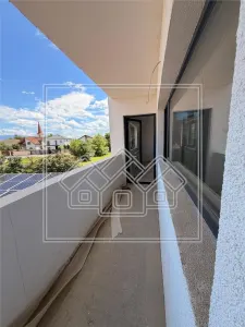 Ap cu 2 camere, balcon - 56 mp utili, balcon - Selimbar - foto 3