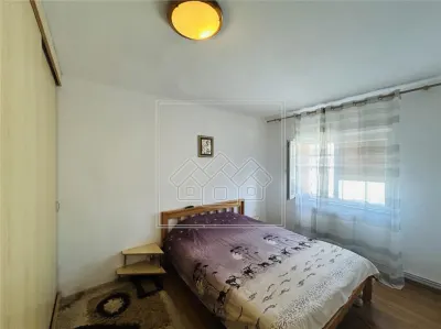 Ap decomandat, 4 camere, balcon - Zona Mihai Viteazu - Sibiu