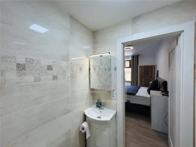 Apartament in zona Ultracentrala, 58 mp utili, recent renovat - foto 6