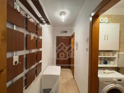 Apartament mobilat modern, 36 mp utili - Zona V. Aaron - foto 3