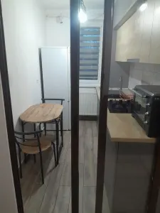 Vanzare garsoniera  bloc de apartamente ,mobilata , utilata , beci - Brasov