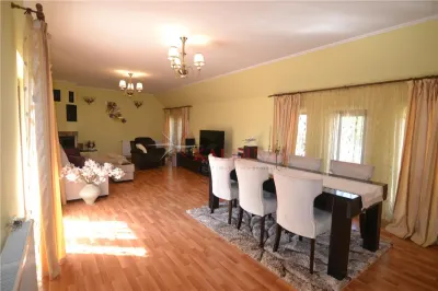 Vanzare casa deosebita, individuala, 7 camere, teren 1723 mp, 2 garaje, Central-Harman-Brasov - foto 19