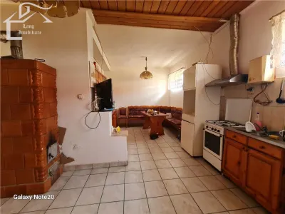 CASA 4 CAMERE HORIA -ARAD - foto 2