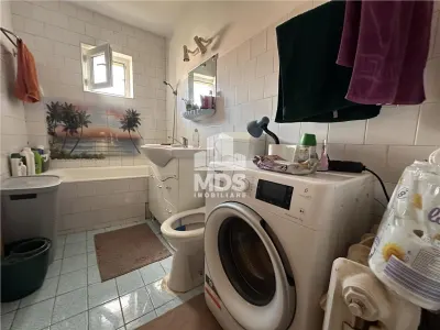 Mobilat si utilat, 55 mp, etaj intermediar in bloc anvelopat - foto 8