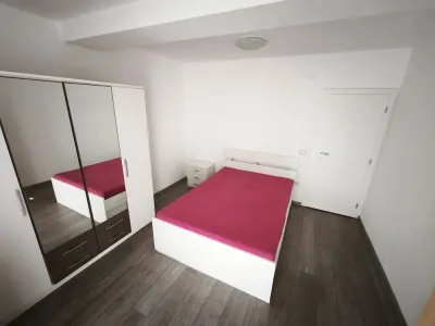 Decomandat, obilat si utilat cu loc de parcare inclus - foto 2