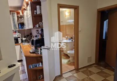Etaj 1 cu 2 bai, centrala propie in zona Soarelui - foto 2