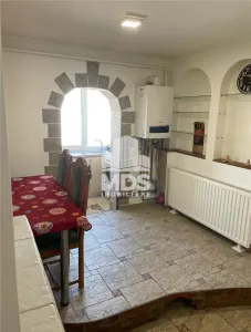 Decomandat cu 2 balcoane cu centrală propie - Timisoara