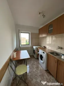 Decomandat, mobilat si utilat linga caminele studentesti - Timisoara