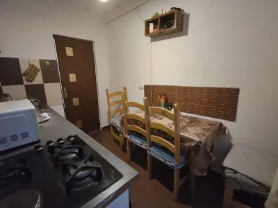 Decomandat in bl de caramida la et 3 - Timisoara