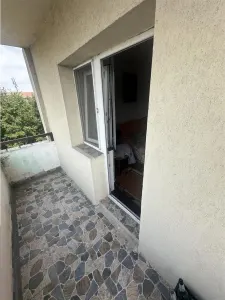 Decomandat cu 2 bai si 2 balcoane etaj intermediar - foto 14