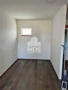 Apartament 43 mp etaj 2, renovat recent - Timisoara