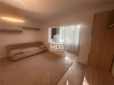 2 camere etaj 2 Aradului - foto 2