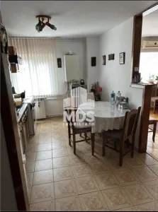 Decomandat cu 2 bai si 2 balcoane - foto 2