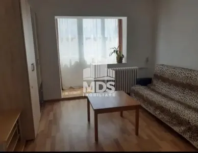 Mobilat si utilat in bloc anvelopat - foto 2