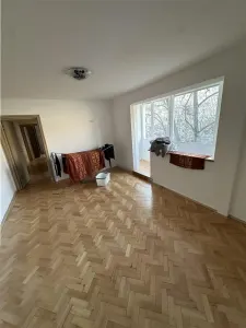 3 camere  aproape de piata 700 cu centrala etaj intermediar - foto 12