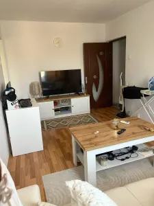 Mobilat si utilat, etaj intermediar in bloc anvelopat termic - Timisoara