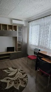 Mobilat la etaju 1 cu centrala propie - foto 3