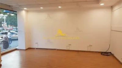 SPATIU COMERCIAL DE INCHIRIAT - foto 2