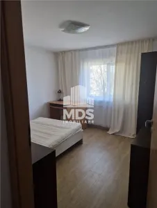 Decomandat la etajul 2 cu 2 bai, mobilat - foto 2